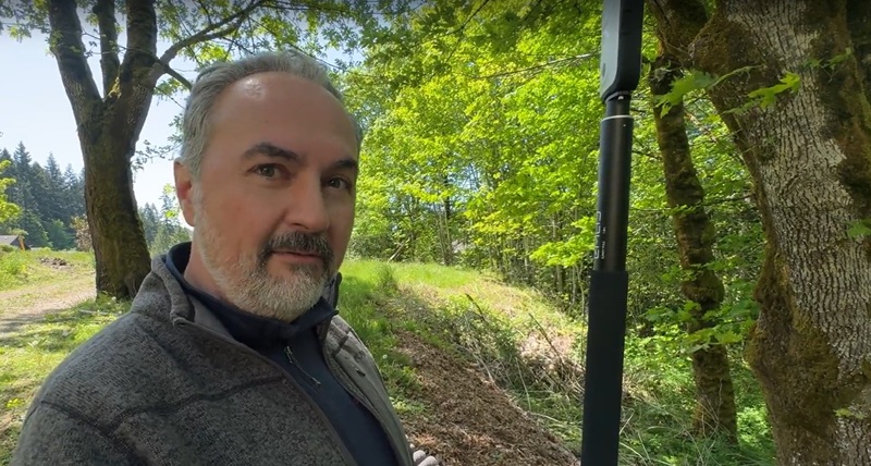 Establishing Ground Control with the Leica Zeno FLX100 in Forensic Investigations The use of the Leica Zeno FLX100 plus for collecting Ground Control Points in order to georeferenced scan data that being collected at the scene.